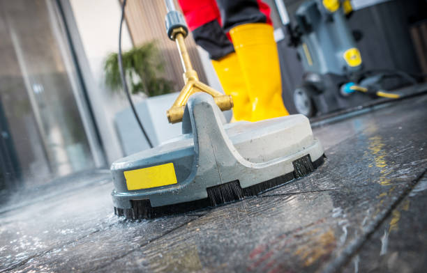 Best Garage Pressure Washing  in Bethel, AK